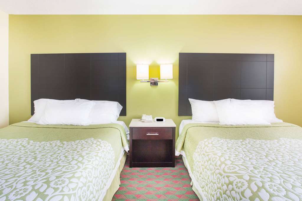 Days Inn by Wyndham Lexington NE - photo 12
