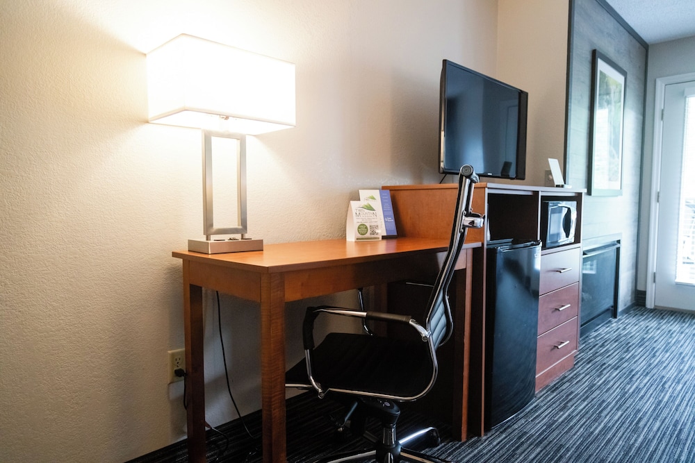 Twin Mountain Inn & Suites - photo 17