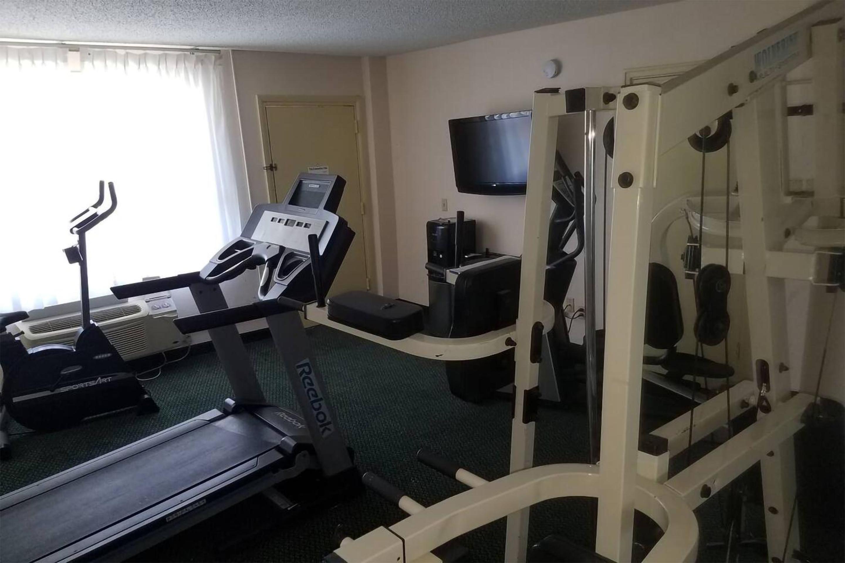 Sky Palace Inn & Suites Wichita East - photo 14