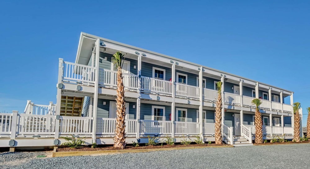 Loggerhead Inn and Suites - photo 113