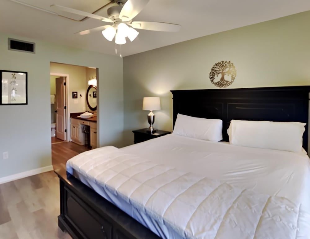 Edgewater Beach & Golf Resort VI by Resort Collection - photo 17