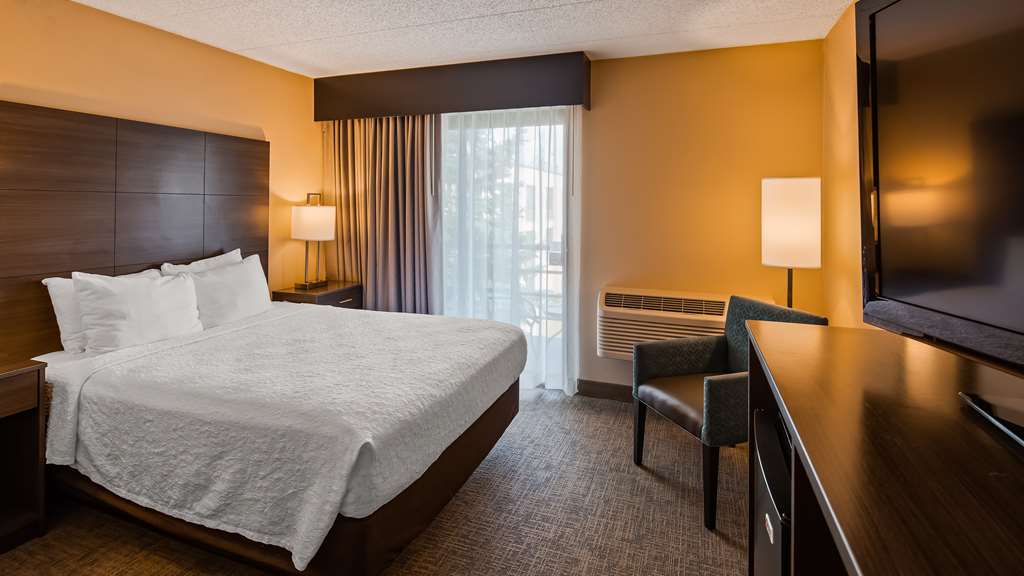 Best Western East Towne Suites - photo 21