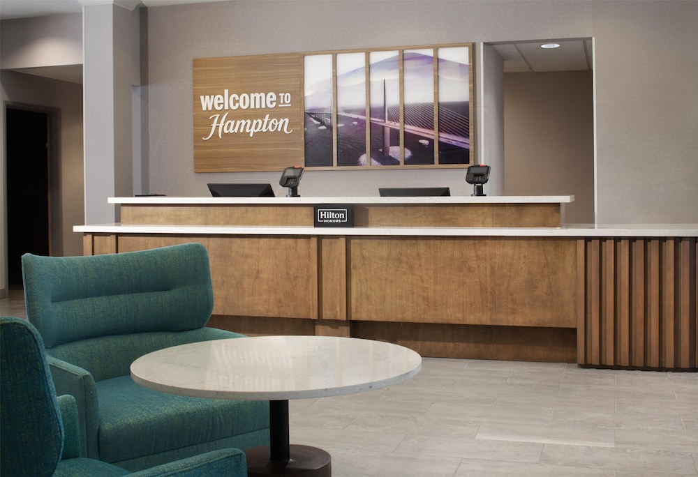 Hampton Inn & Suites Tampa North - photo 6