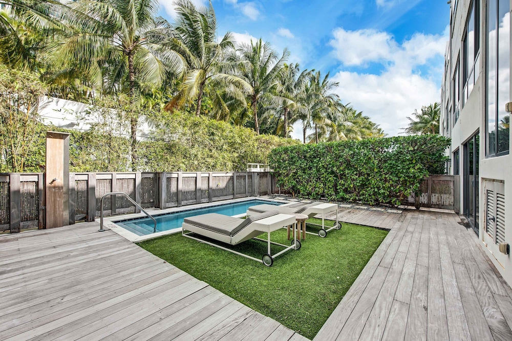 W South Beach - photo 200