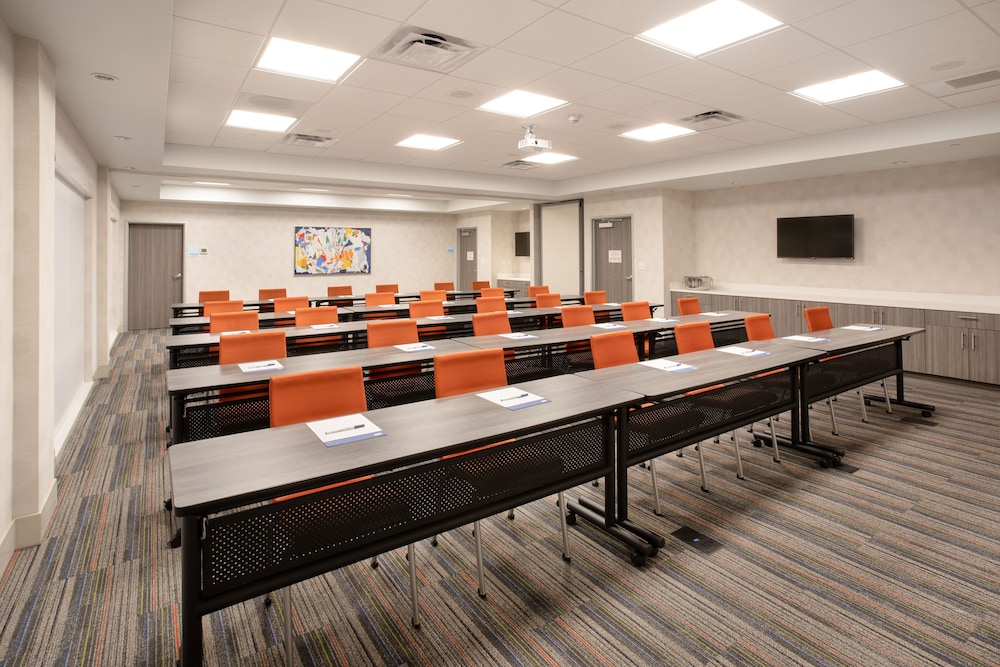 Holiday Inn Express & Suites Denver Ne Brighton by IHG - photo 25