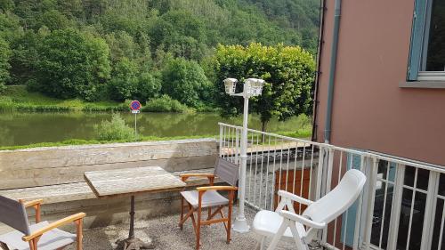 Le Balcon Sur la Meuse — hotel in Revin