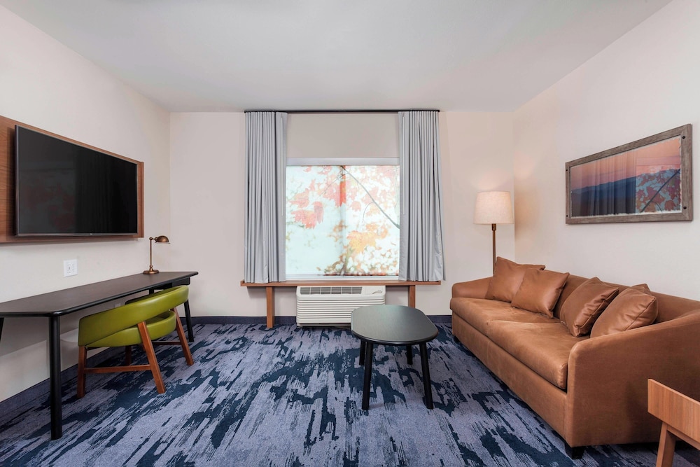 Fairfield Inn & Suites by Marriott Lebanon - photo 13