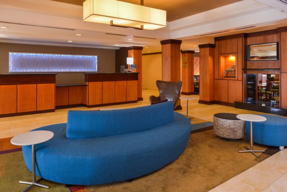 Fairfield Inn & Suites by Marriott Santa Maria - photo 48