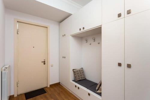 Super Cozy 2BR Apartment In Vake By Wehost
