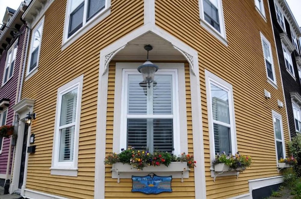 The Narrows Bed & Breakfast — 4-Star Luxury Hotel in St. John's, Canada