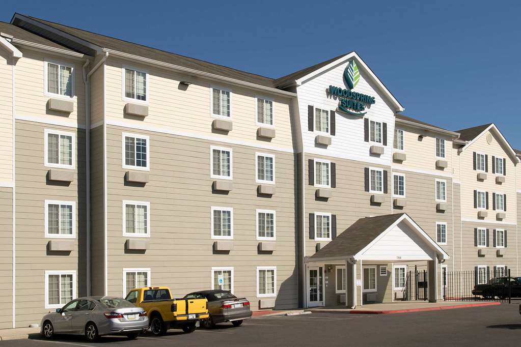 WoodSpring Suites San Antonio South - photo 4