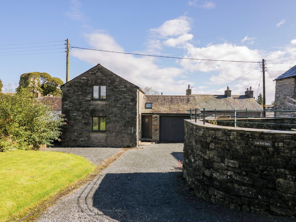 Low Fold Cottage — 4-Star Luxury Hotel in Penrith, United Kingdom