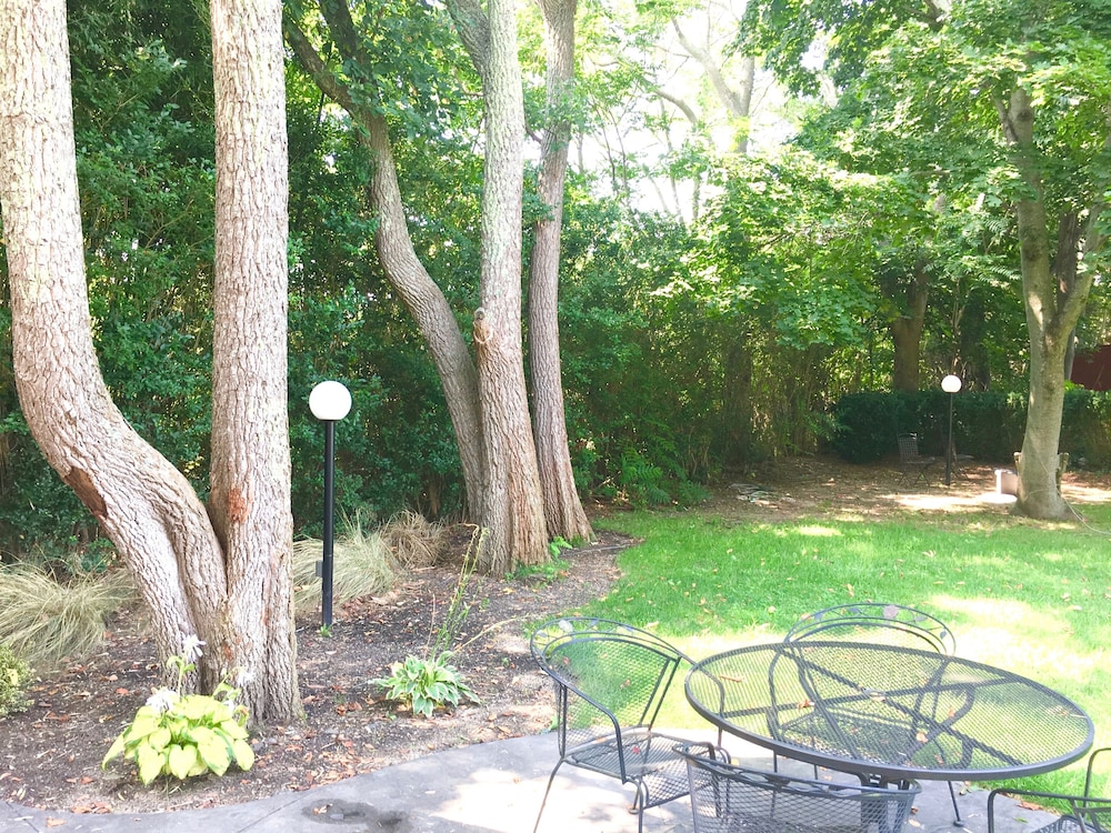 Shorewood Inn - photo 22