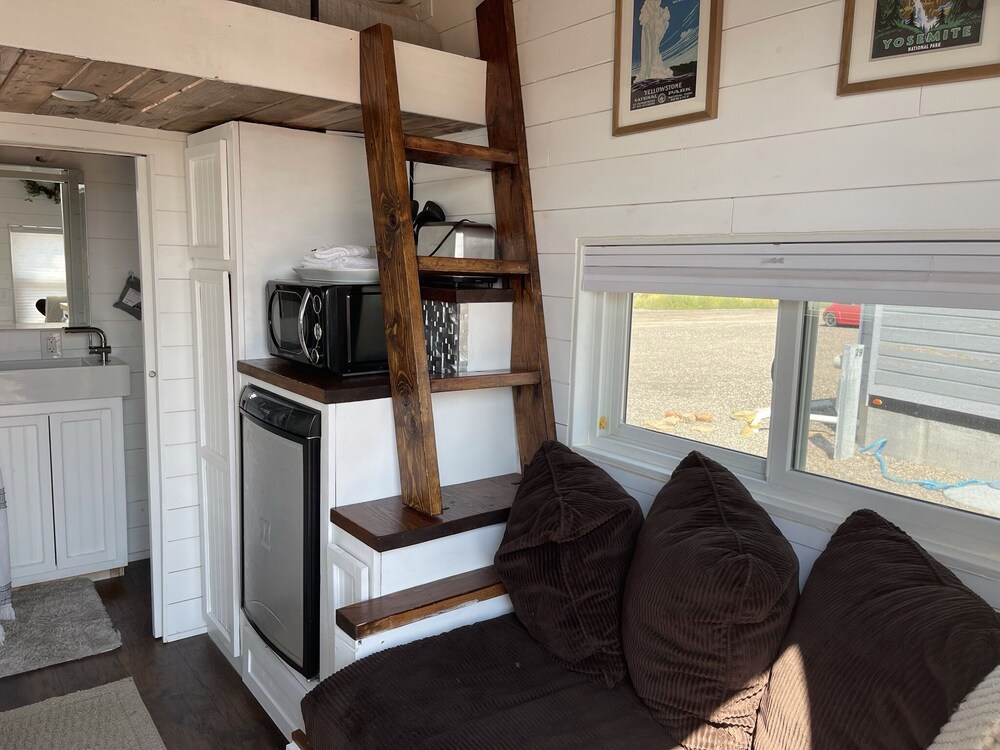 Trail and Hitch Tiny Home Hotel and RV - photo 40
