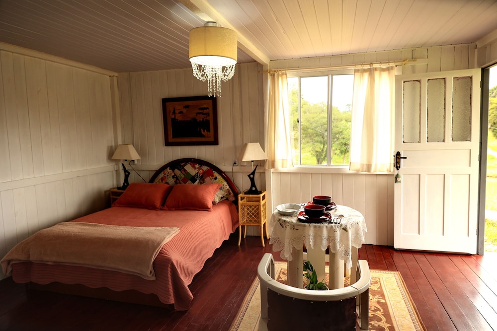 Chal com Lazer Ref gio na Serra Catarinense - last minute hotel in Unknown City