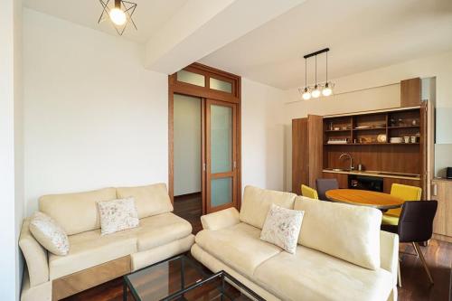 Modern Vake Retreat By Wehost