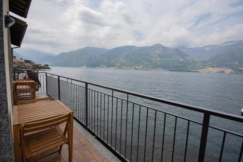 Casa Giuly — 4-Star Luxury Hotel in Lezzeno, Italy