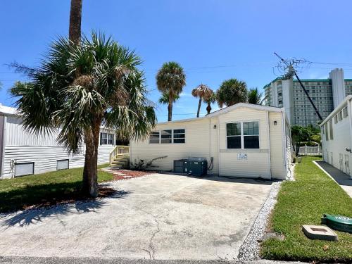 Beach Place N2026 - last minute hotel in Jensen Beach