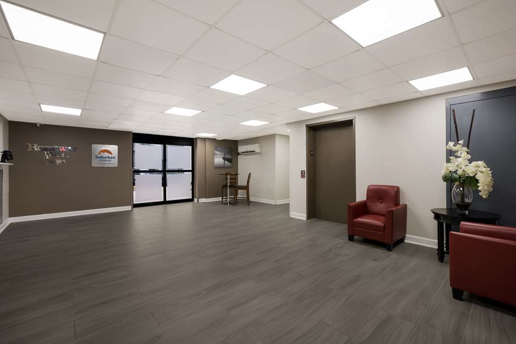 Suburban Studios Milwaukee Airport - photo 10