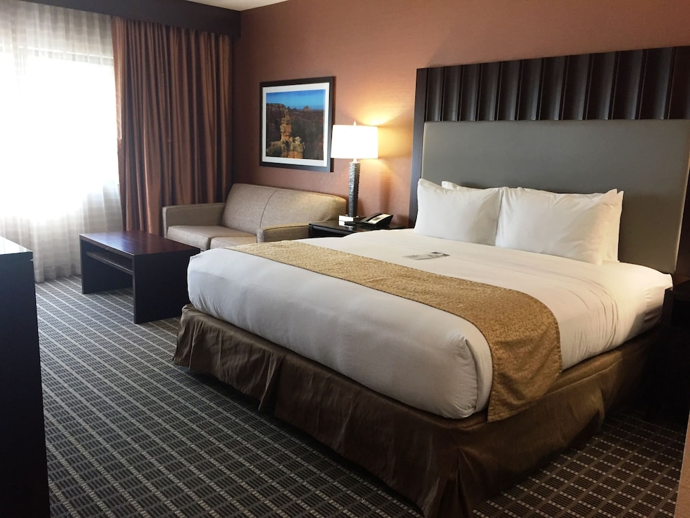DoubleTree by Hilton Hotel Flagstaff - photo 11