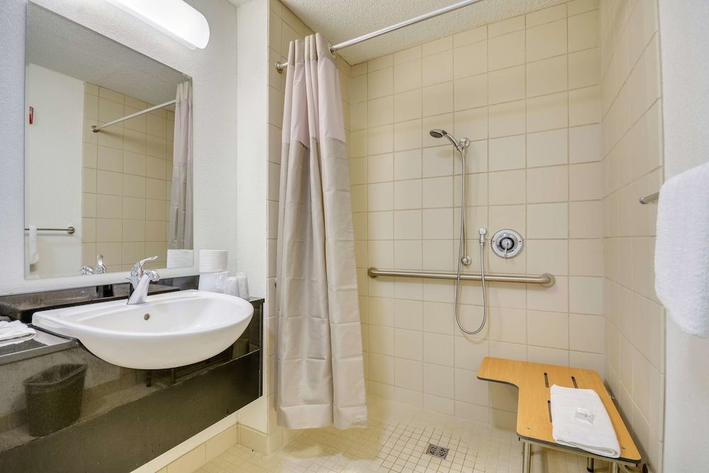 Motel 6 Tuscaloosa - photo 13