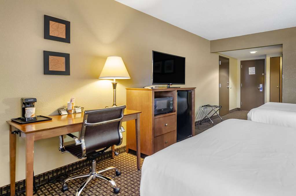 Comfort Inn & Suites Raphine Lexington near I 81 and I 64 - photo 12