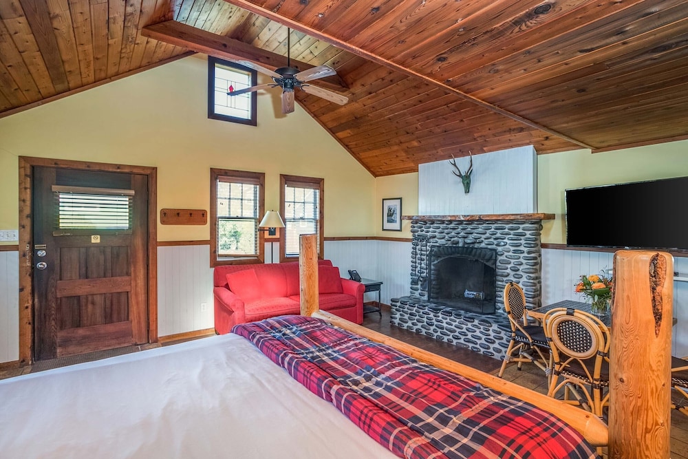 Cannon Beach Hotel Collection - photo 29