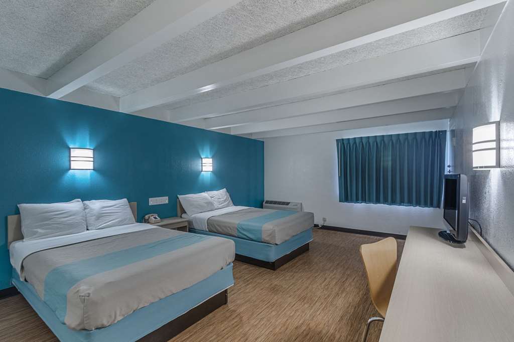 Motel 6 Kokomo In - photo 7