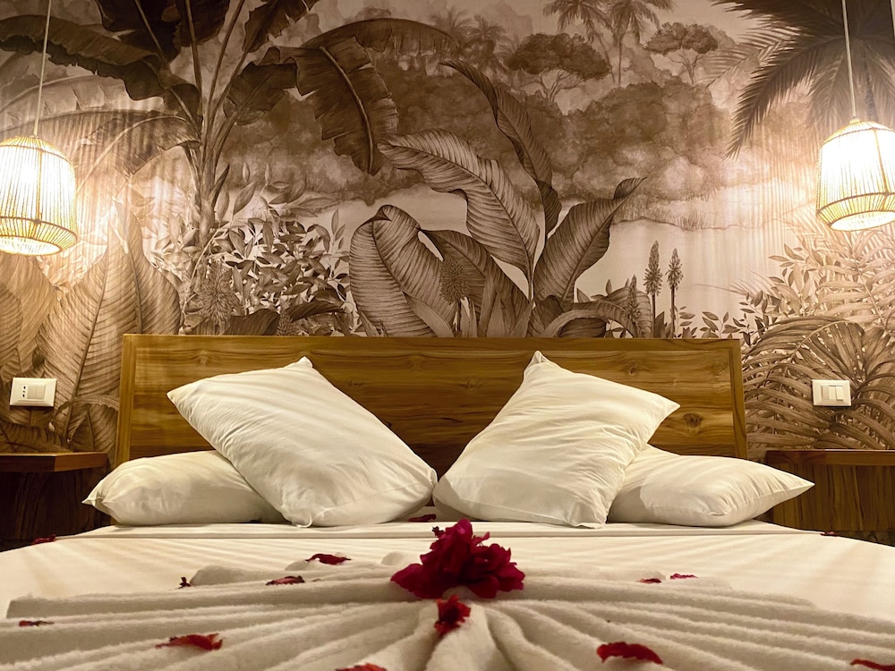 Luxury Lions Villas Zanzibar With Private Cook & Infinity Pools — 4-Star Luxury Hotel in Kiwengwa, Tanzania