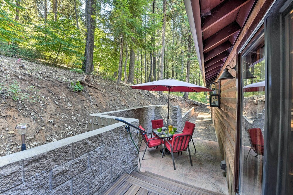 11 Mi to Apple Hill: Pollock Pines Resort Cabin - photo 13