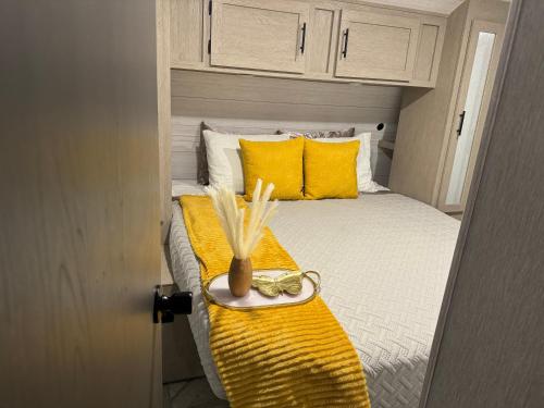 Cozy Stationary RV Getaway