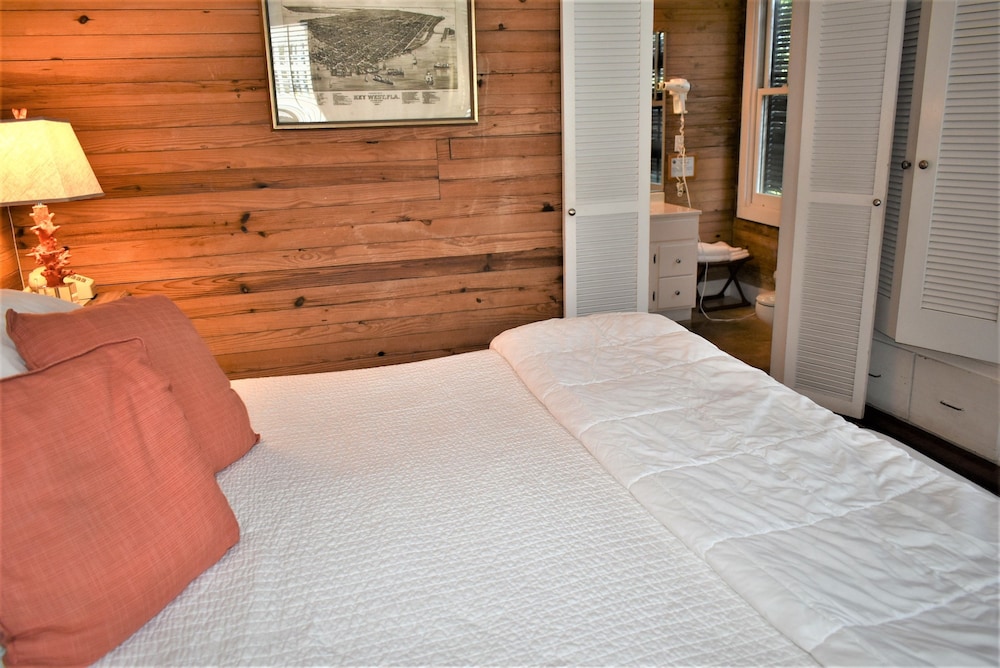 Simonton Court Historic Inn & Cottages - photo 41