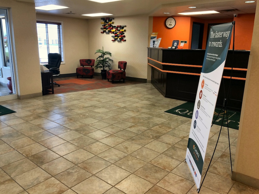 Quality Inn Junction City Near Fort Riley - photo 2