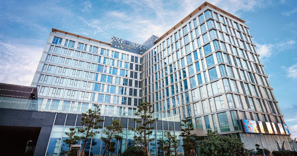 Hotel Regent Marine The Blue in Jeju City, South Korea