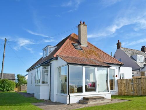Wayside - carbon neutral hotel in Beadnell