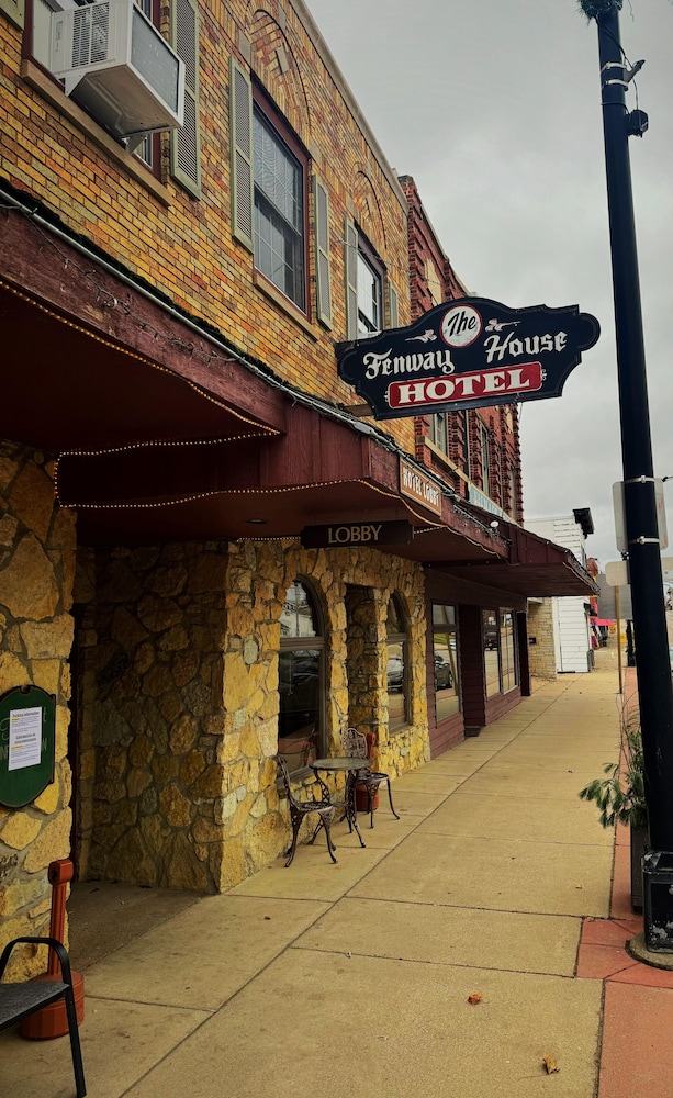 Fenway House Hotel — Fennimore
