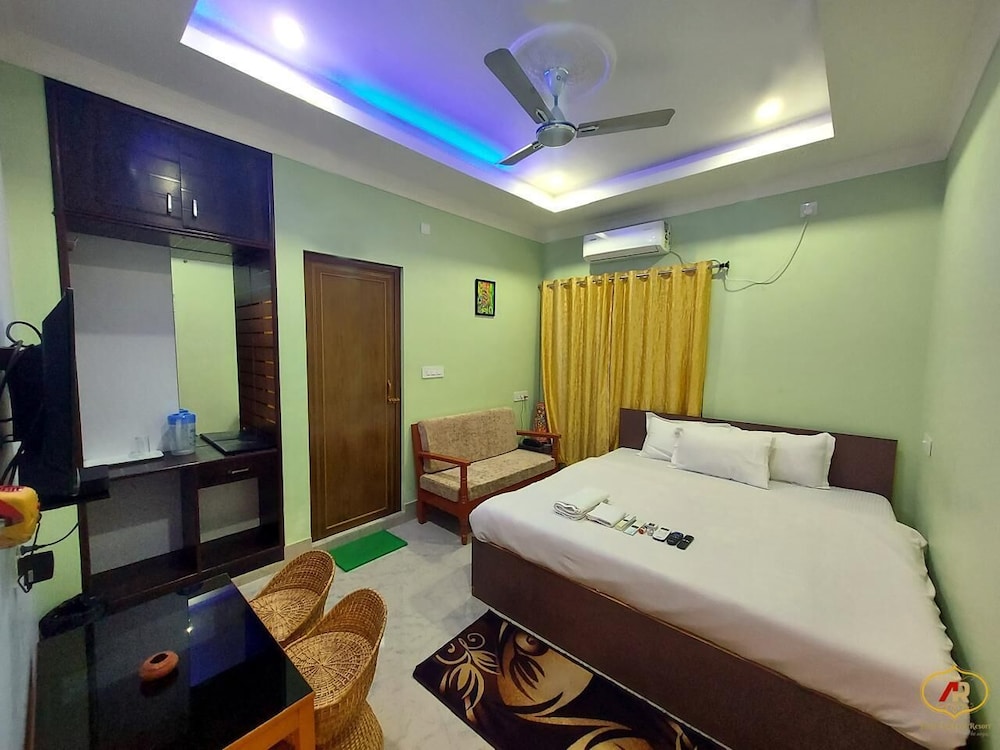 Hotel Aayes & Resort in Bolpur, India