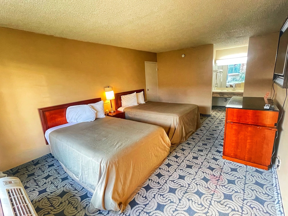 Glh Hotel - photo 8