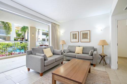 Laguna 117 Poolside Near Beach — 5-Star Luxury Hotel in Noosa Heads, Australia
