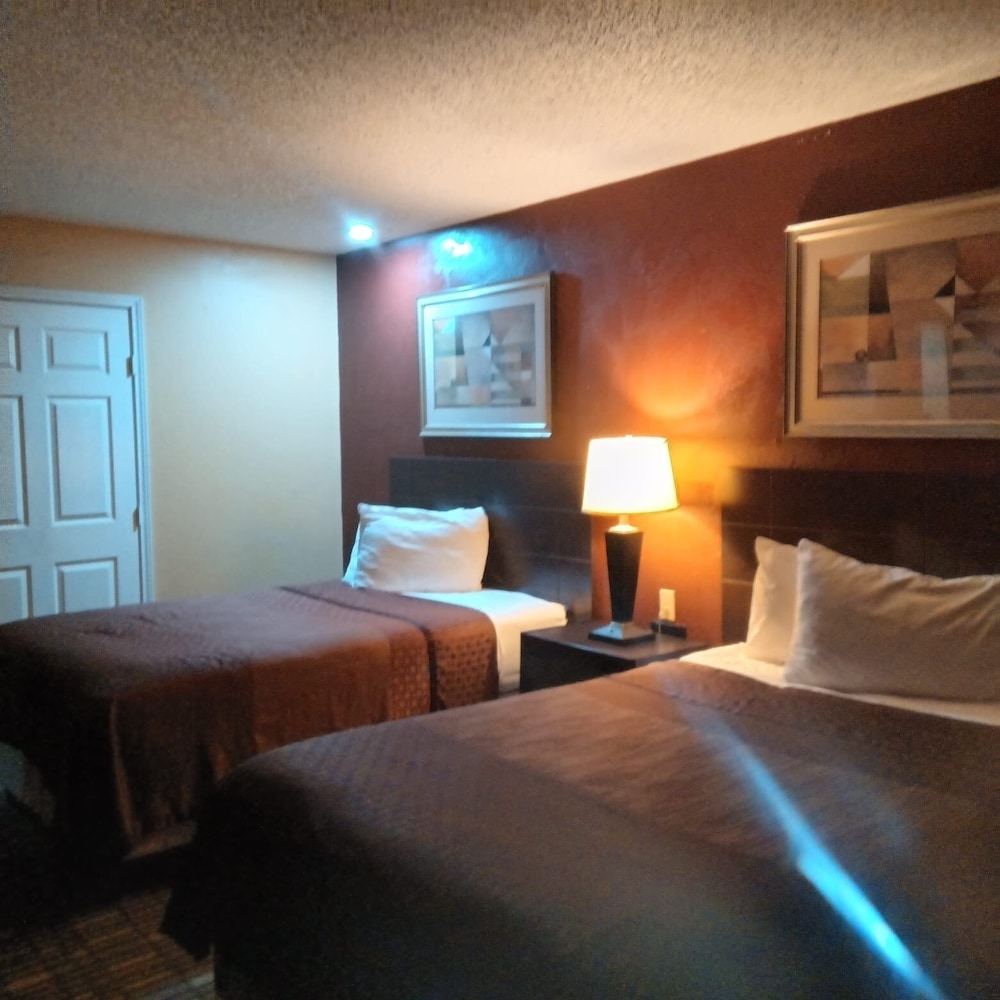 Executive Inn - carbon neutral hotel in Amarillo