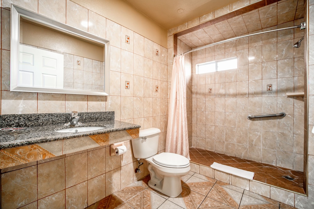 Geneva Motel - photo 14