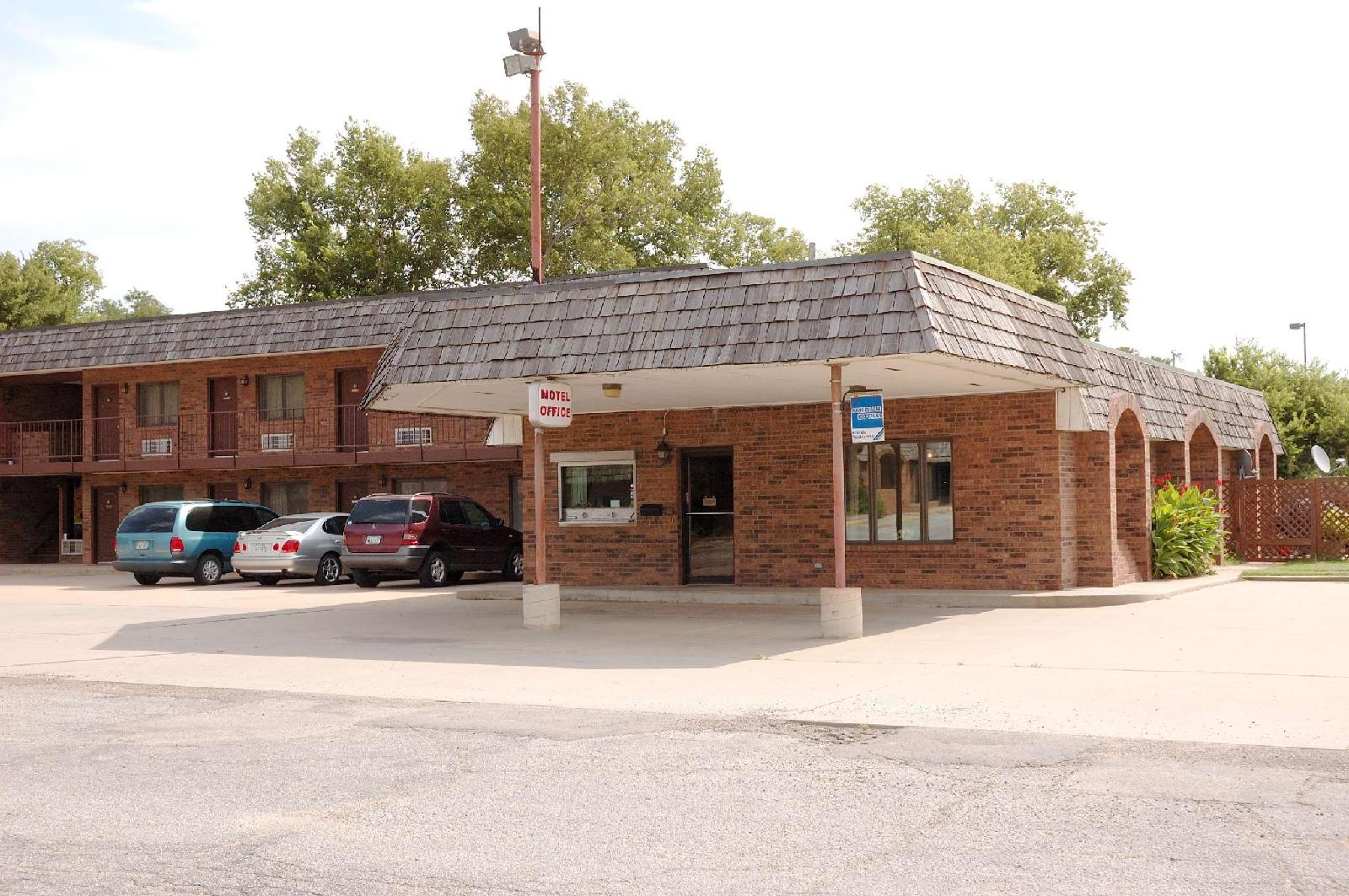 Lehrs Motel Augusta - photo 2