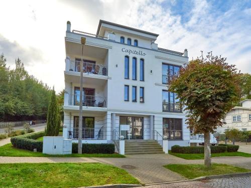 Residenz Capitello WG01 mit Balkon strandnah — 4-Star Luxury Hotel in Ostseebad Binz, Germany