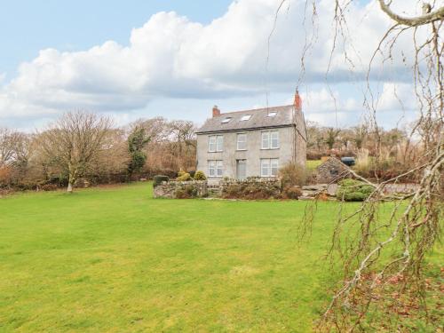 Treveddoe Farmhouse — 4-Star Luxury Hotel in Bodmin, United Kingdom