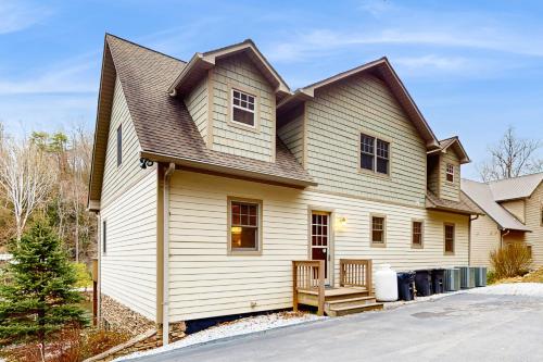 Tuckaway Retreat in Sylva, United States