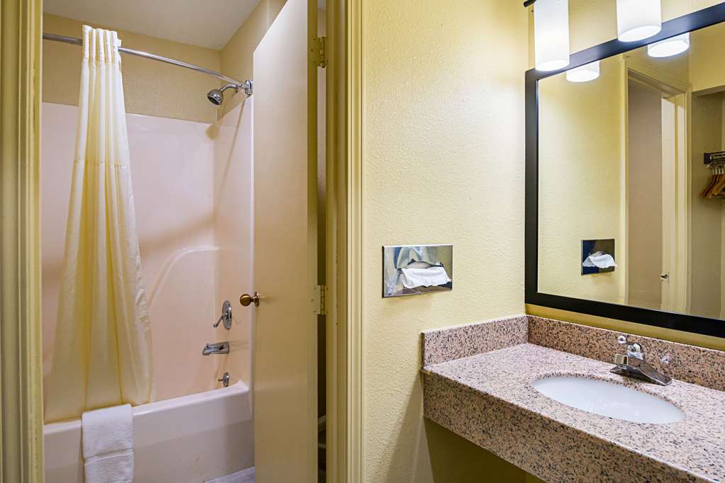 Quality Inn & Suites Greensburg I 74 - photo 24