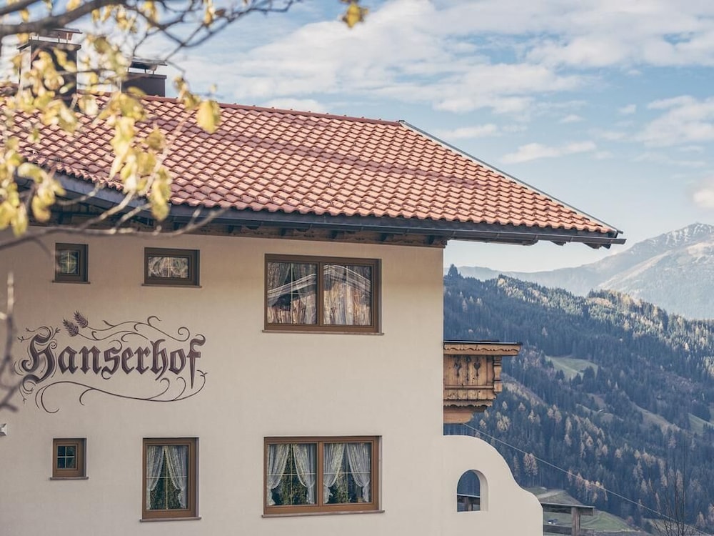 Hanserhof — 4-Star Luxury Hotel in Zell Am Ziller, Austria
