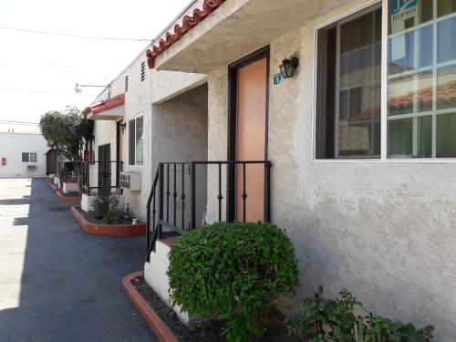 World Motel - photo 4