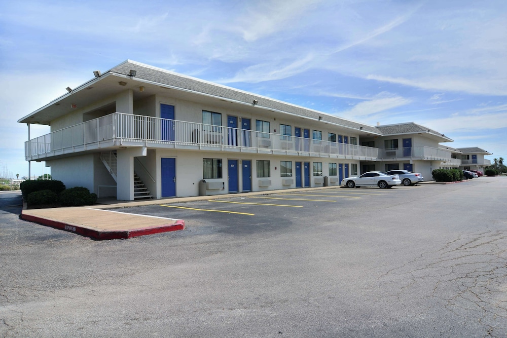 Motel 6 Galveston TX - photo 30
