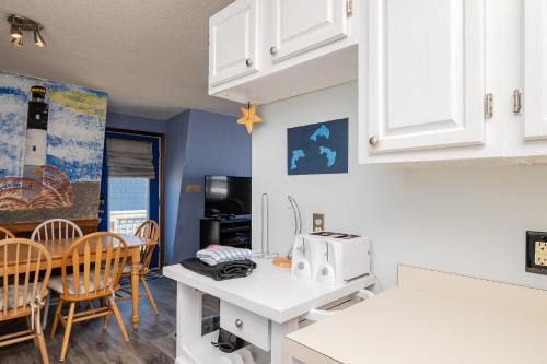 Divine Intervention by Oak Island Accommodations - photo 30